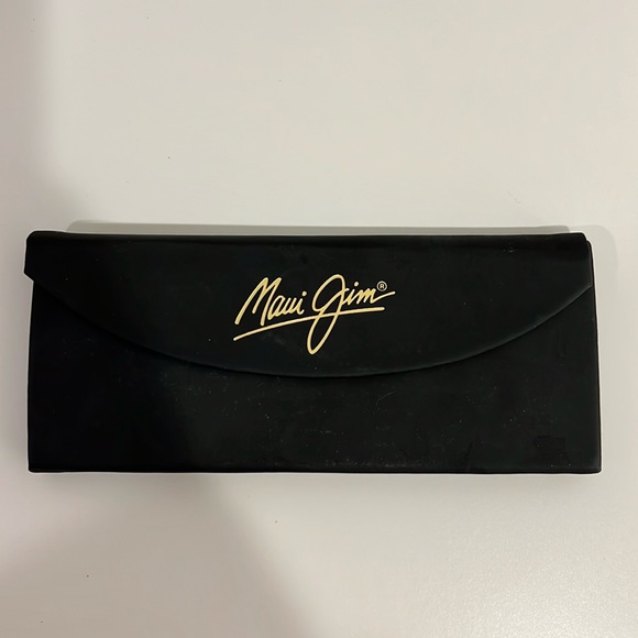 Maui Jim Super Bowl edition black sunglass case - Picture 1 of 4